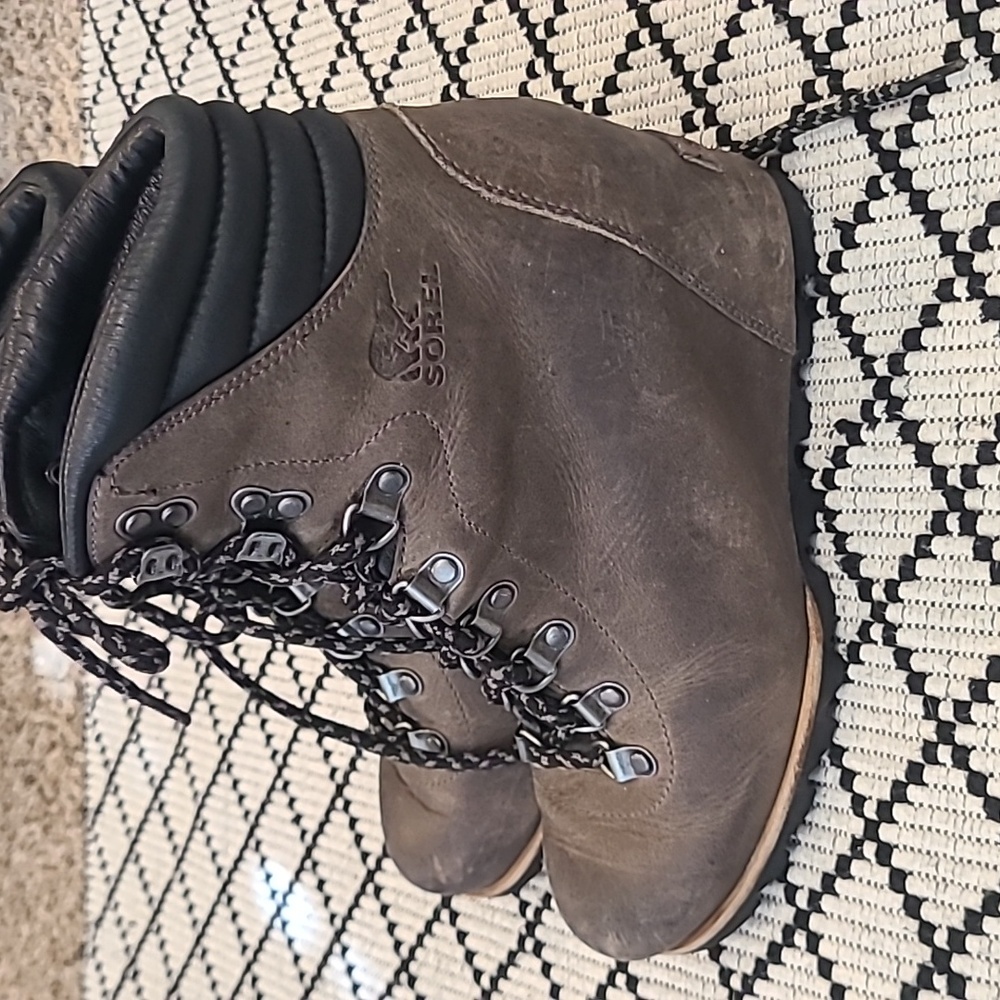 Sorel Women’s Conquest Wedge Brown Leather Winter Snow Boots Sz 8